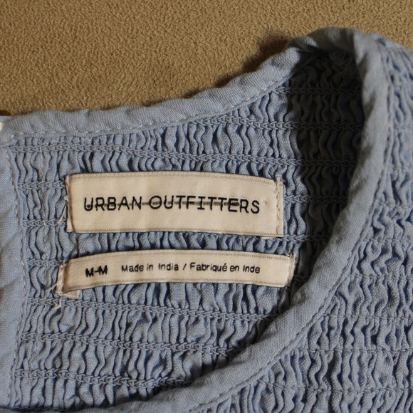 NWOT Urban Outfitters Blue Shirred Crop Top. Sz M. - Picture 8 of 8